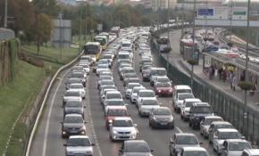 Türkiye'de en çok tercih edilen araba rengi "beyaz"