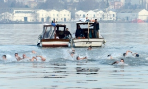 Ortodokslar Hz. İsa'nın doğumunu ve vaftiz edilişini kutladı