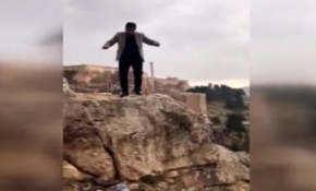 Şanlıurfa Kalesi'nde aşağıya düşen adamın son anları