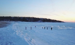 ABD'de nehirlerden sonra okyanus kıyıları da buz tuttu