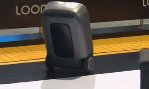 Yürüyen, sahibini takip eden 'yeni nesil bavul'