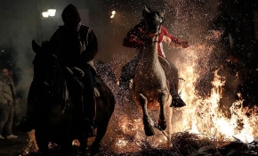 Beş asırlık İspanyol geleneği: Atlar ve ateş