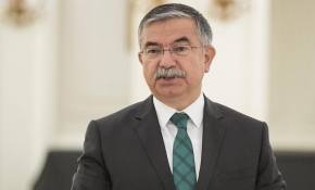 Milli Eğitim Bakanı İsmet Yılmaz karne dağıtım törenine katıldı