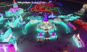 Buz parçalarını sanatla buluşturdular