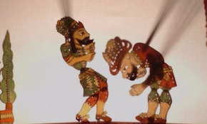 Gölgeye renk verilerek yaşatılan sanat: Karagöz-Hacıvat