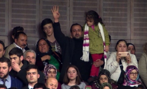 Cumhurbaşkanı Erdoğan'ın konuşmasını bir babanın feryadı böldü