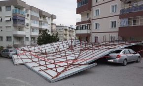 Ege bölgesinde şiddetli rüzgar