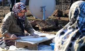 Yörük Teyze, Mehmetçiğin zaferle dönüşünü bekliyor