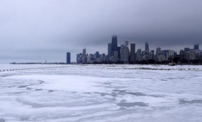 Chicago'da kar fırtınası hava trafiğini vurdu