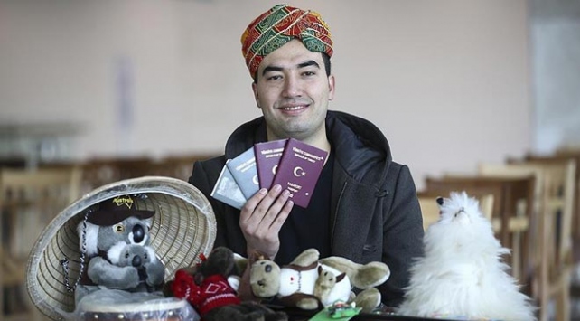 Memur maaşıyla 7 kıta 101 ülke gezdi