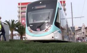 Konak tramvayının ilk deneme sürüşü yapıldı