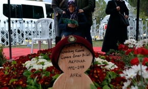 Afrin şehidinin annesi: Üzülmüyorum, kafirler de sevinmesin