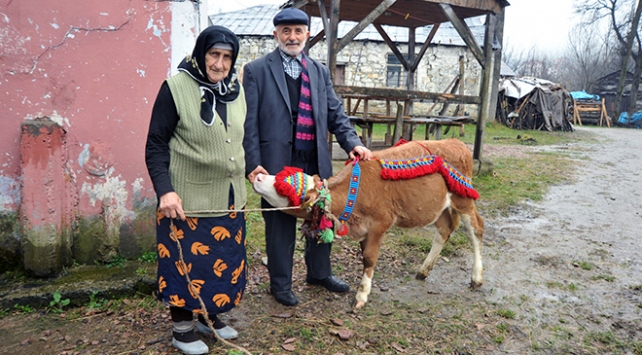 60 yıllık eşine sevgililer günü sürprizi