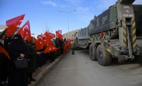 Mehmetçik Afrin'e dualarla uğurlandı
