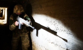 Mehmetçik tünellerde terörist avında