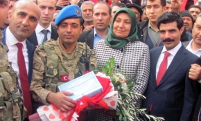 Afrin'e giden JÖH ve komandoları coşkuyla karşıladılar