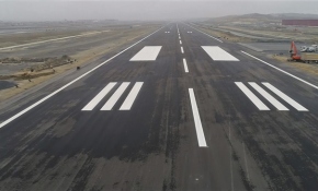 Üçüncü havalimanının biten pisti havadan görüntülendi