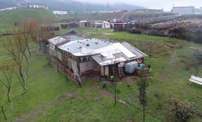 Yurttan kaçan kızları çiftlikte zorla alıkoydular!