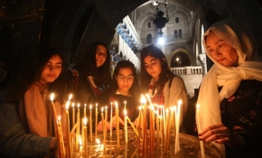 Kudüs'teki Kıyamet Kilisesi'nde ibadet başladı