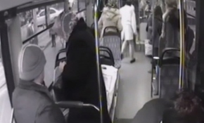 Kalp krizi geçiren kadının hayatını şoför kurtardı