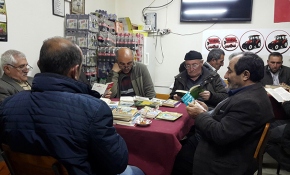 Bu köyde 7'den 77'ye herkes kitap okuyor