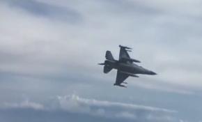 F-16 pilotu Cumhurbaşkanını selamladı