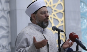Diyanet İşleri Başkanı Erbaş'tan Mehmetçik için dua
