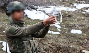 'Eşek arısı' buluyor, Drone'lar imha ediyor