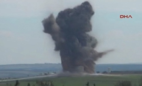 Savaş uçakları teröristlerin kulesini imha etti