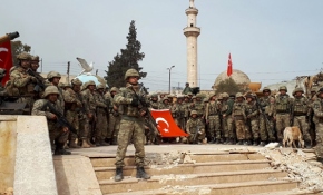 Mehmetçik Afrin'de komando marşı okudu
