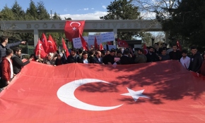 Boğaziçili öğrenciler: Saldırıya uğrayan kardeşlerimiz yalnız değildir