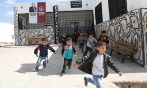 Terörden kurtarılan Afrin'de okullar onarılıyor