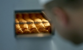 "Dünyanın en büyük baklavası" başkentte yapıldı