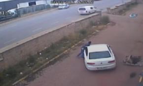 FETÖ şüphelisi şahıs dur ihtarı yapan polisi aracıyla 100 metre sürükledi