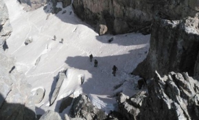 Hakkari'de teröristlere ait 125 metre uzunluğunda mağara bulundu