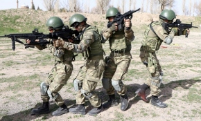 Komandolar dosta güven düşmana korku veriyor