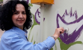 Resim yeteneğini tuvalden binaların dış cephesine taşıdı