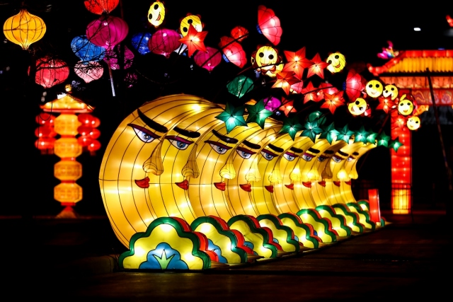 ABD’de “Çin” temalı ışık şovu renkli görüntüler oluşturdu