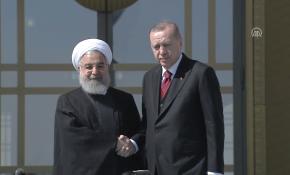 Cumhurbaşkanı Erdoğan, İran Cumhurbaşkanı Ruhani'yle bir araya geldi