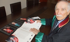 Avukatlık hayalini 48 yıl sonra gerçekleştirdi