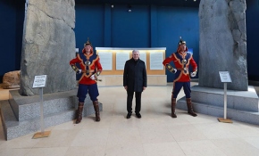 Başbakan Yıldırım, Orhun Anıtları'nı ziyaret etti