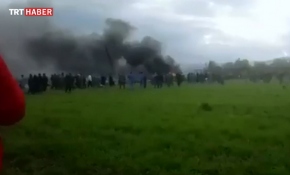 Cezayir'de içinde 100 kişinin bulunduğu askeri uçak düştü