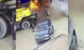 Rusya'da boş yakıt deposu böyle patladı