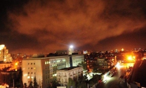 ABD, Fransa ve İngiltere Suriye rejimi hedeflerini vurdu