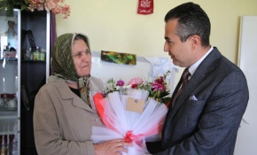 Ücretsiz tedaviye inanmadı, gizlice para bıraktı