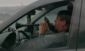 Zurnalı trafik canavarı kamerada