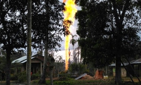 Endonezya'da kaçak petrol kuyusunda patlama: 10 ölü, 19 yaralı
