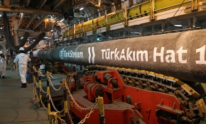 TürkAkım'ın ilk hattını dünyanın en büyük inşaat gemisi döşüyor