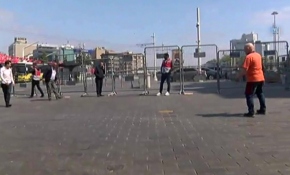 Esnaf 1 Mayıs’ı futbol ve voleybol oynayarak geçirdi