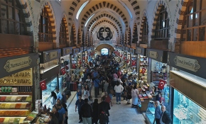 Restore edilen Mısır Çarşısı ve Nusretiye Camii açılıyor